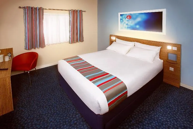 Travelodge Cambridge Fourwentways Hildersham 3*,